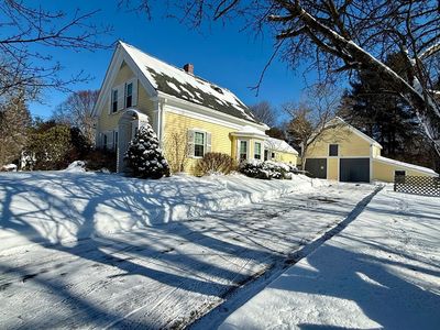 8 Winthrop St, Medway, MA, 02053