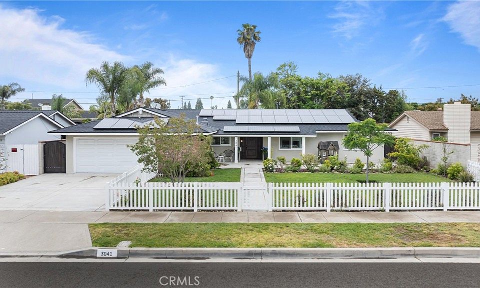 1st image of 3041 E Garnet Ln