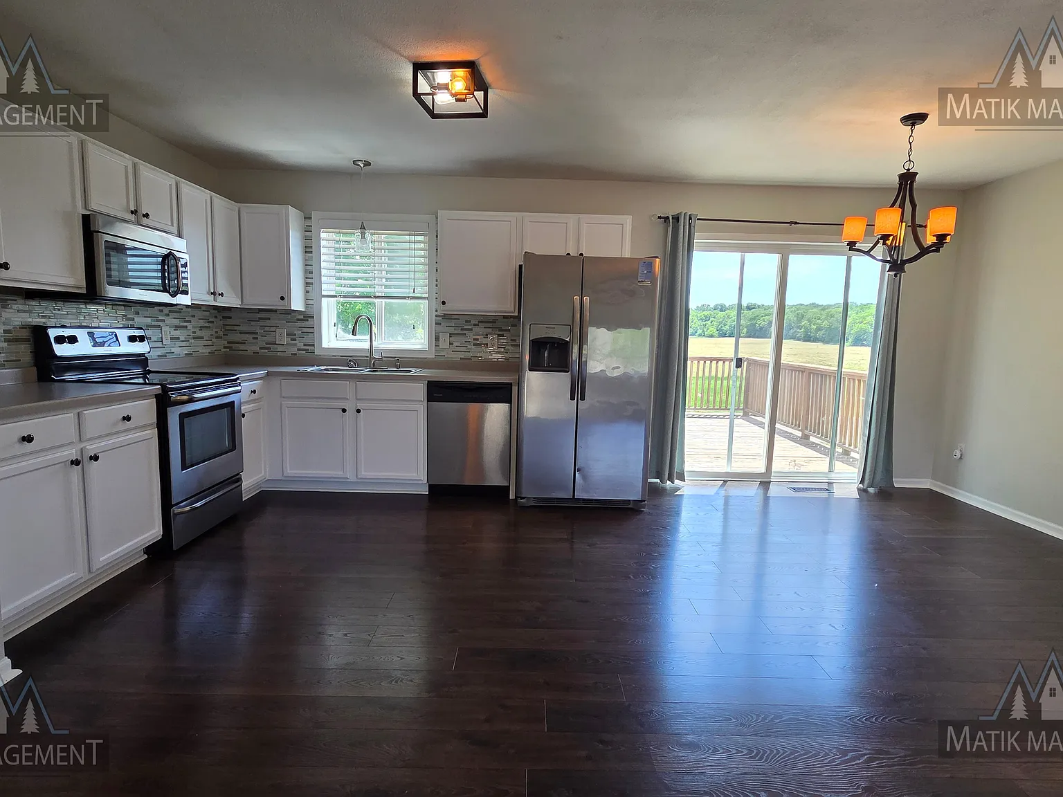 4 bed, 1888 sqft, $2,100 — Photo 4