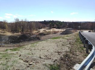 Spring Lake Rd, Waterbury, CT 06701