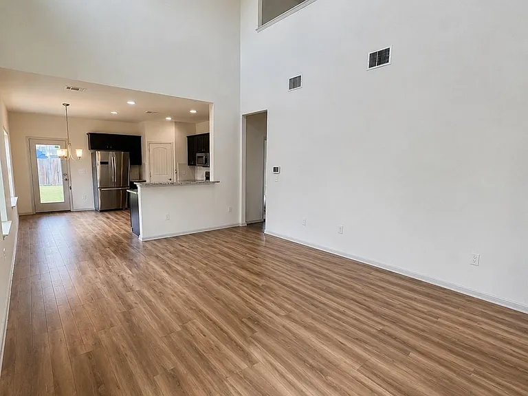 1416 Fairhaven Gtwy — Photo 2
