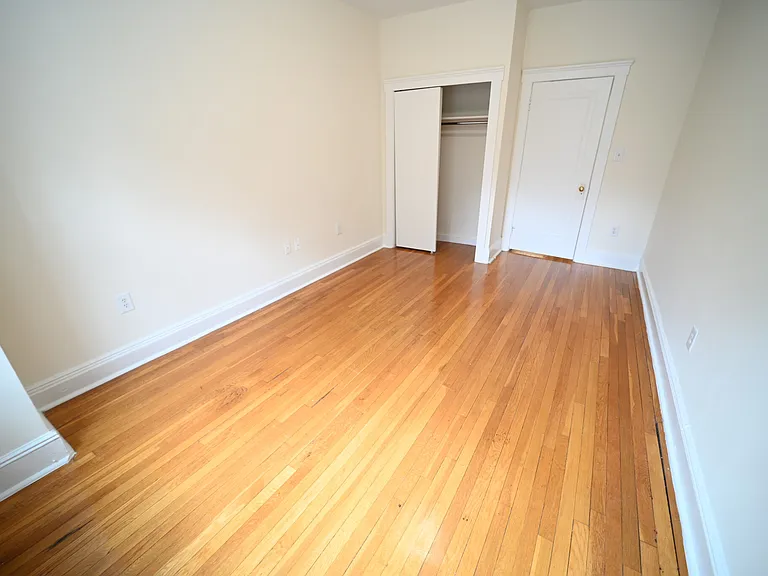 115 Kilsyth Rd #2 — Photo 6