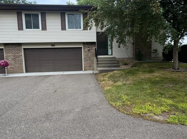 9372 Kingsview Ln N, Maple Grove, MN 55369