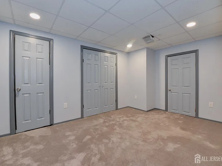 34 Forest Dr — Photo 37