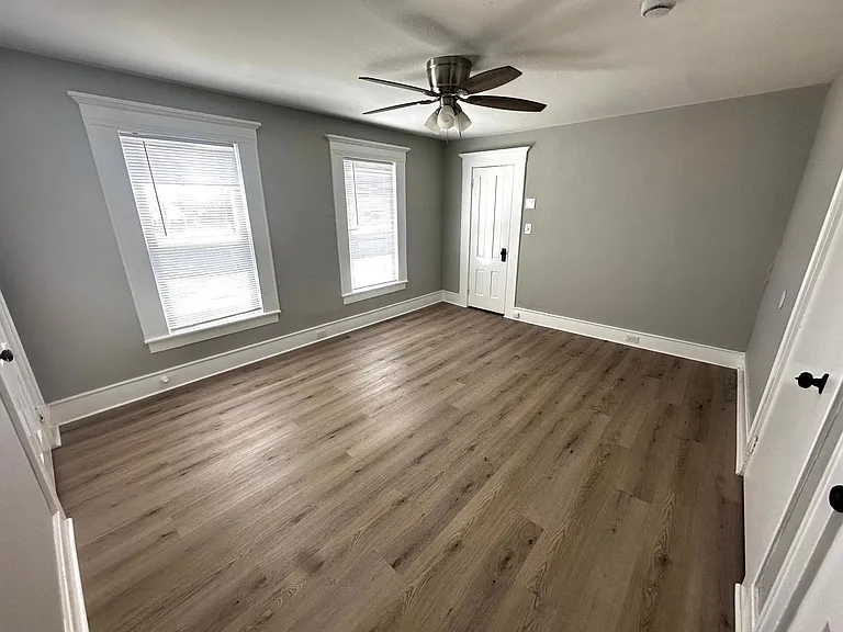 320 Lowell St #3 — Photo 15