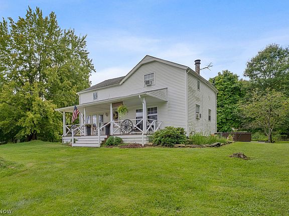 3rd image of 4857 Ridge Rd