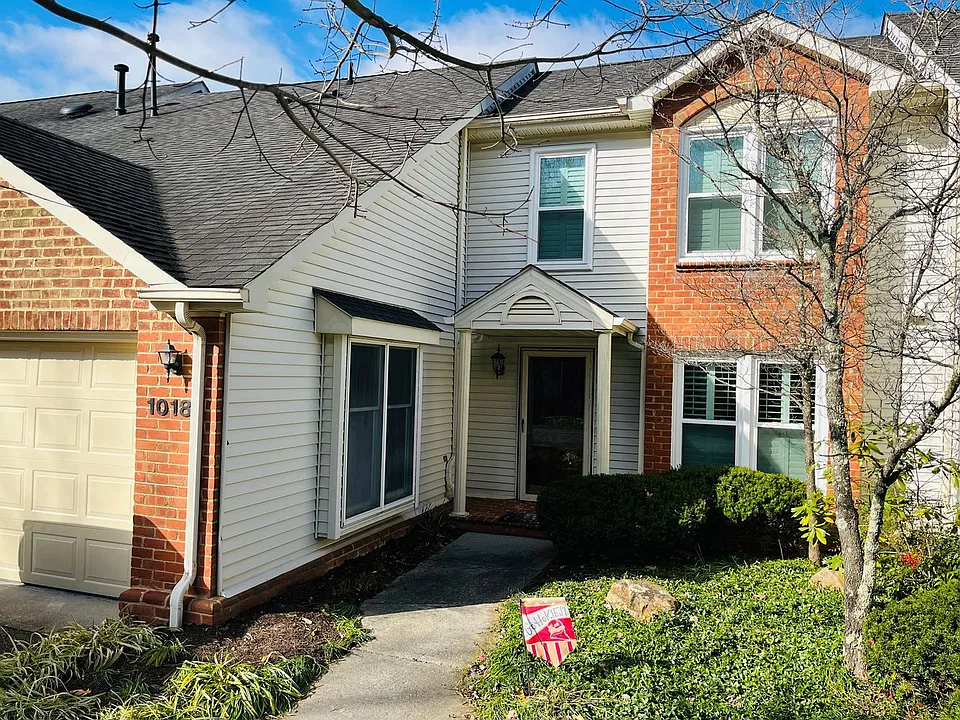 1018 Chateau Ct