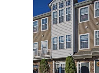 17 Shad Ct, Delanco, NJ 08075