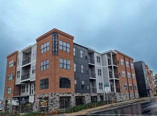 100 Warwick St #203, Lititz, PA 17543