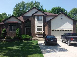 19960 Sony Rd, Belleville, MI 48111