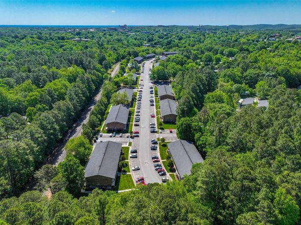 Estes Park | 306 Estes Drive Ext, Carrboro, NC
