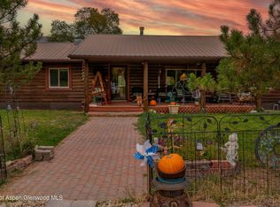 147 Village Dr, Rifle, CO 81650