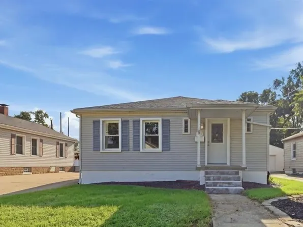 1005 N Western Ave, Bloomington, IL 61701