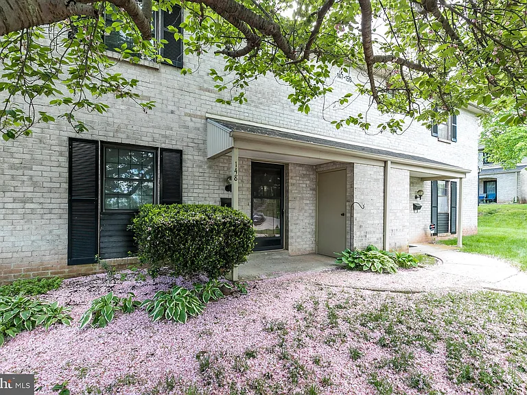148 Providence Forge Rd — Photo 2