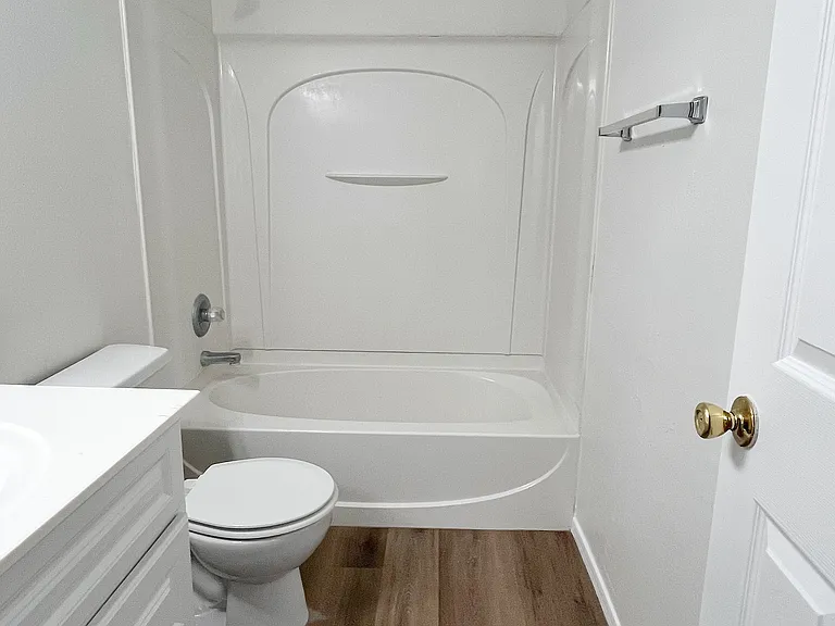 1444 W Roosevelt Ave — Photo 12