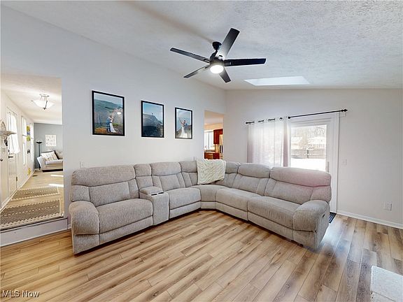 4th image of 7795 Campton Cir NW