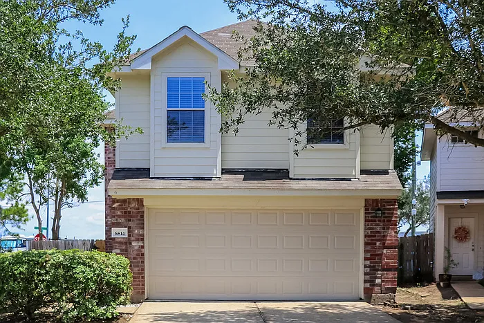 6814 Strathmore Place Ct — Photo 1