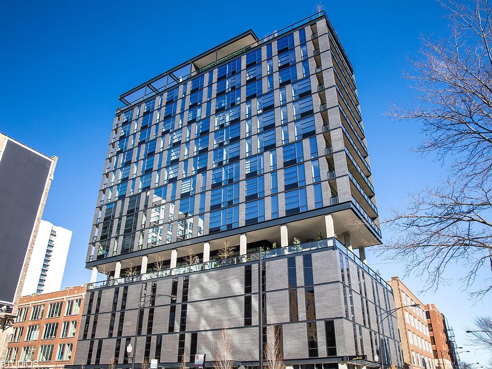 1st image of 400 W Huron St Unit 10A