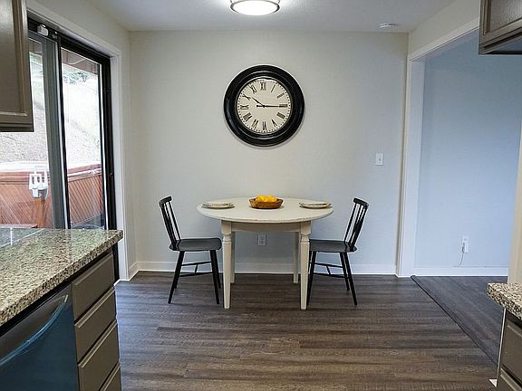 5th image of 625 Kinworthy Dr
