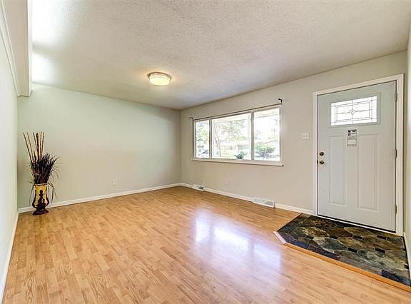 2nd image of 902 Chula Dr