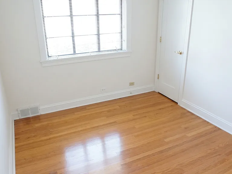 460 Highcrest Dr — Photo 21