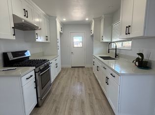 4904 S F St, Oxnard, CA 93033