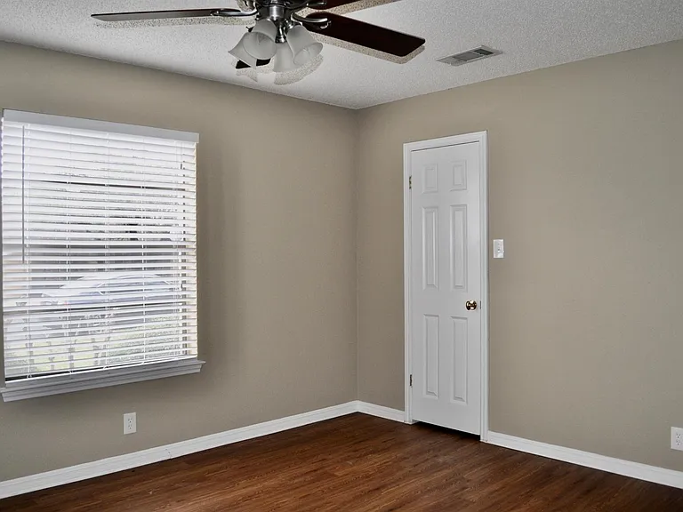 8304 Red Willow Dr — Photo 9