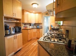5356 70th St, Flushing, NY 11378