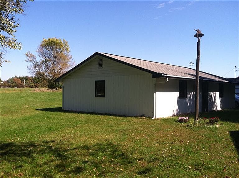 2nd image of 746 Loveland Miamiville Rd