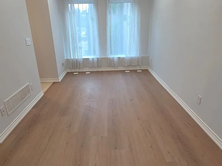 11 Applewood Ln #120 — Photo 7