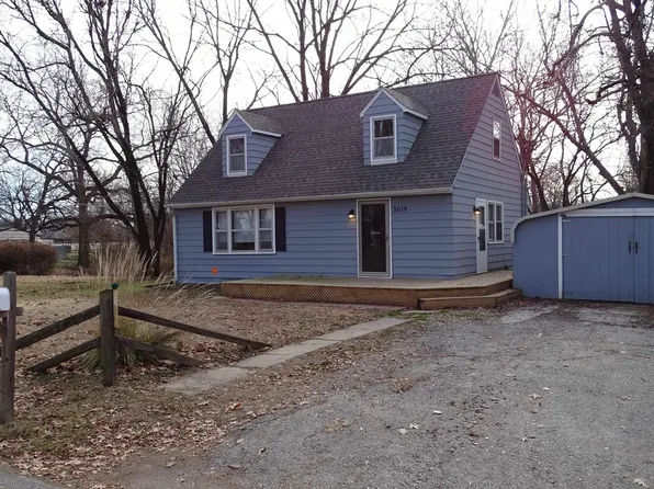 3019 NE Laurent St, Topeka, KS 66616