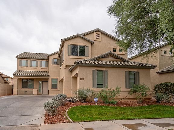 3rd image of 17585 W Corrine Dr