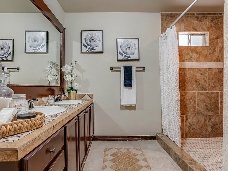 310 Salem Dr #1 — Photo 13