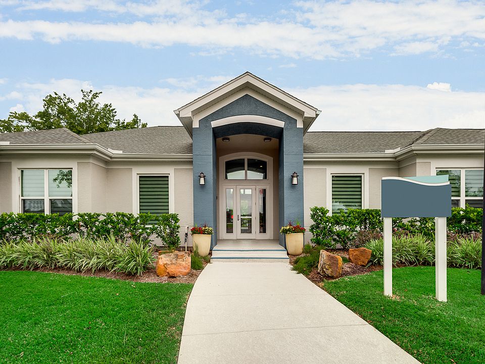 Bahia Cove Apartments Leasing Office Exterior