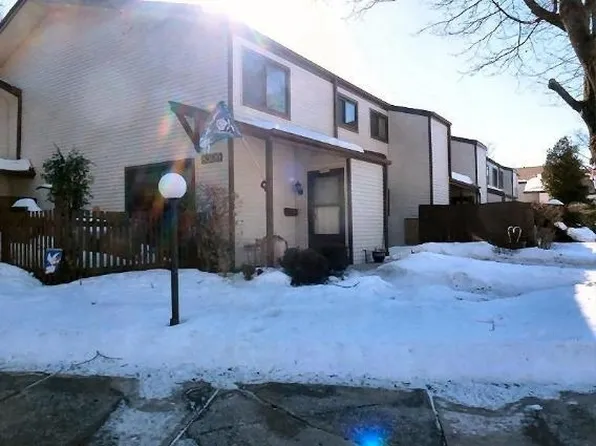 8309 N 107th St #39, Milwaukee, WI 53224