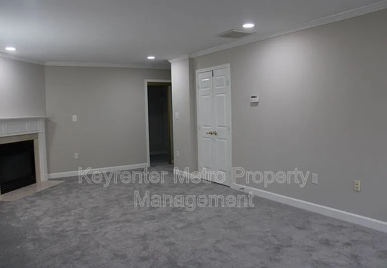 1614 Albert Dr — Photo 51
