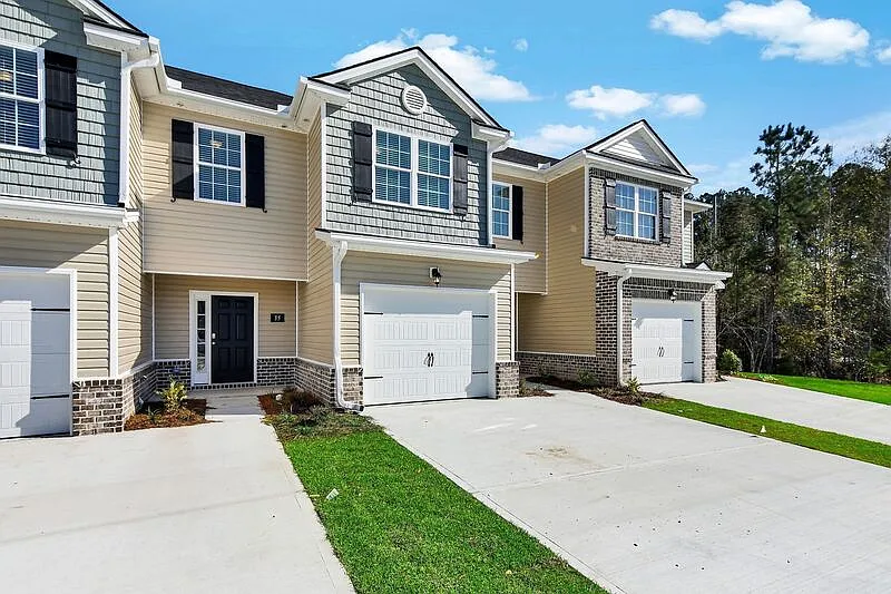 3 bed, 2.5 bath, 1507 sqft, $1,900 — Photo 2