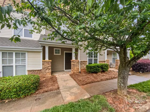 14955 Scothurst Ln, Charlotte, NC 28277