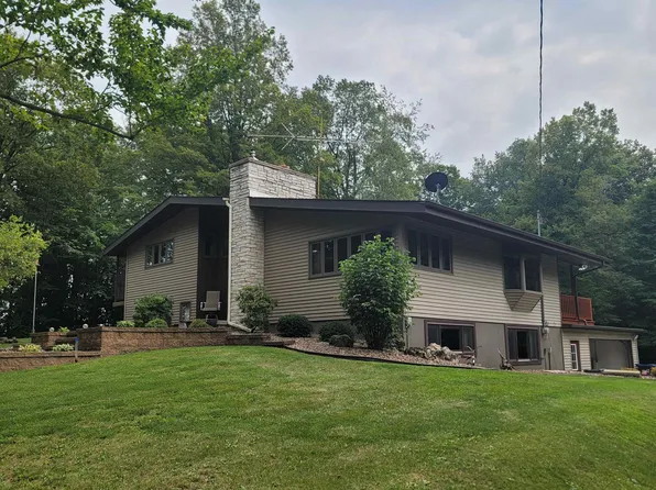 W3303 Court Rd, Chilton, WI 53014