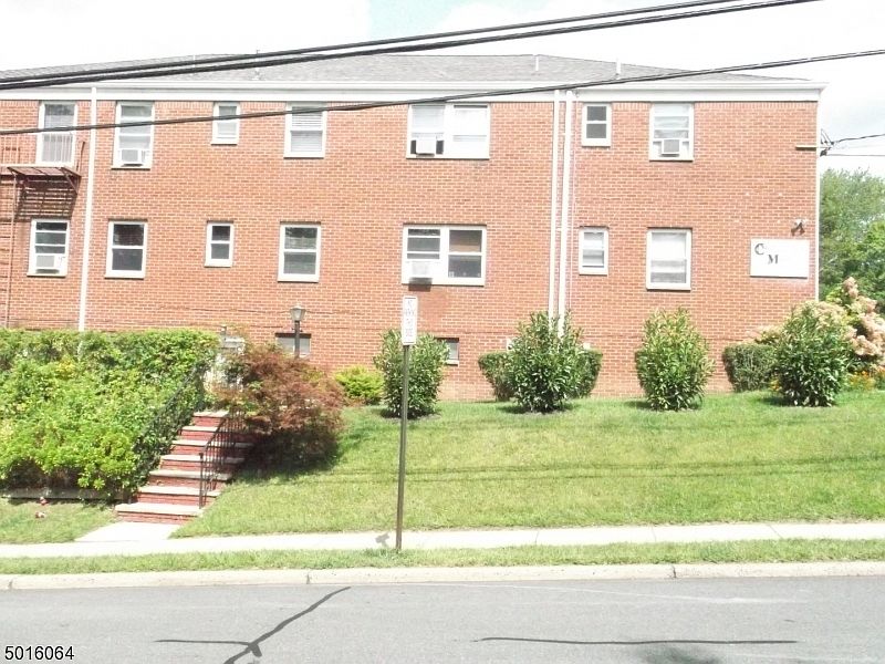 1st image of 284 CLAREMONT AVE B7 #B7