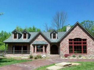 4867 Heather Ln, Bethalto, IL 62010