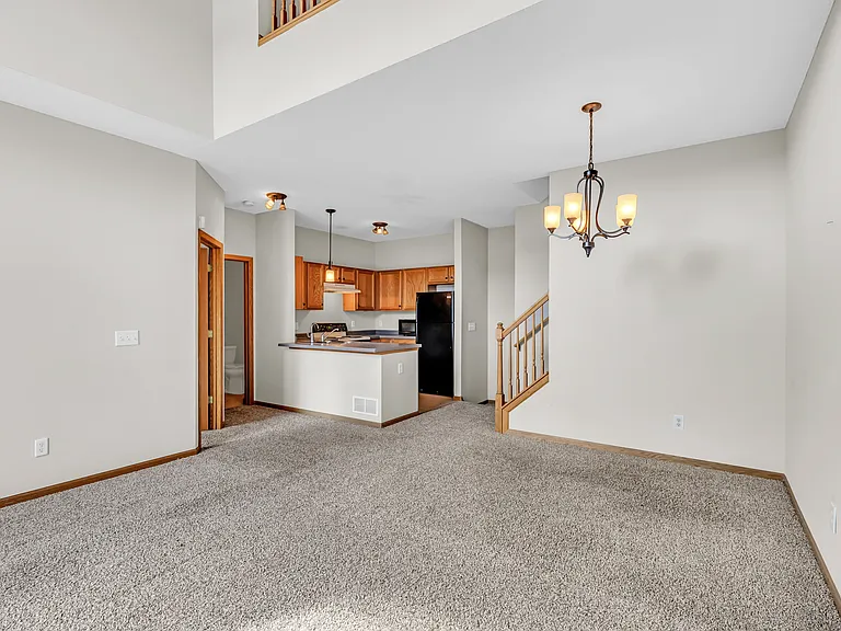6834 Meadow Grass Ln S — Photo 22