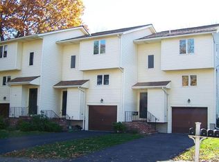 27 Old Diamond St, Walpole, MA 02081