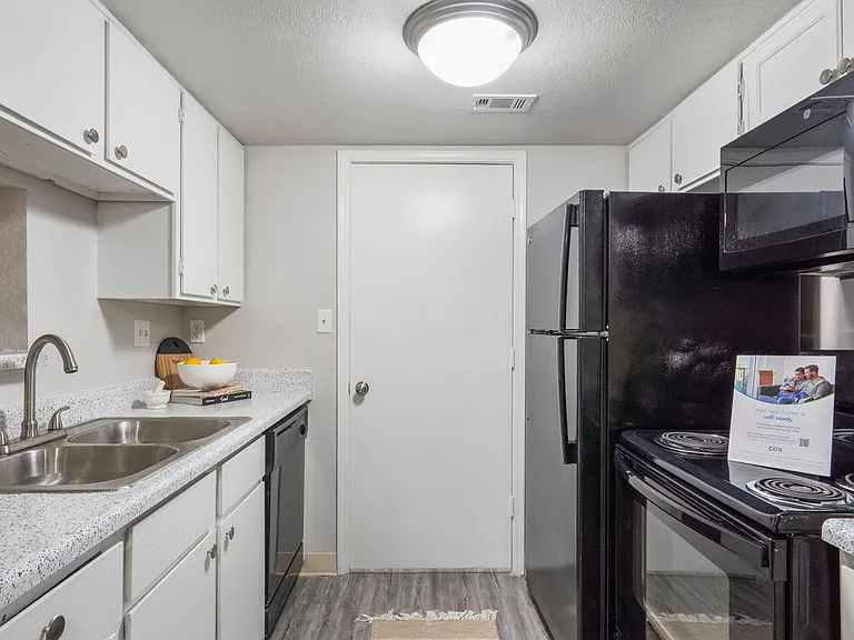 Sheridan Springs - Now Offering One Month FREE! Plus Free Applications! — Photo 91