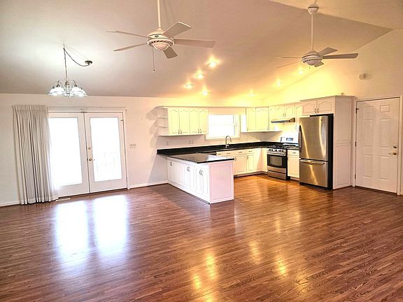 4th image of 971 Lance Rd