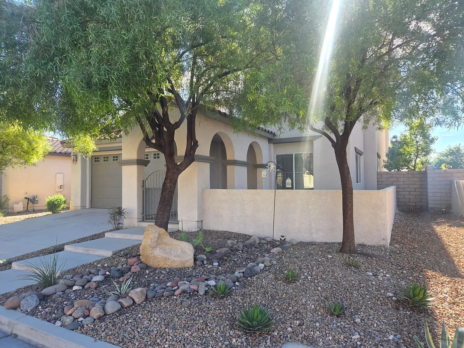 4 bed, 2424 sqft, $2,950 — Photo 1