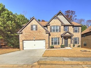 5875 Savannah River Rd, College Park, GA 30349