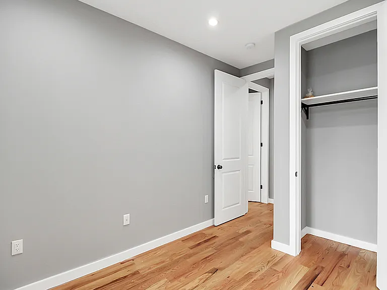 707 Lafayette Ave #2 — Photo 17