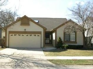 158 Seneca Trl, Bloomingdale, IL 60108