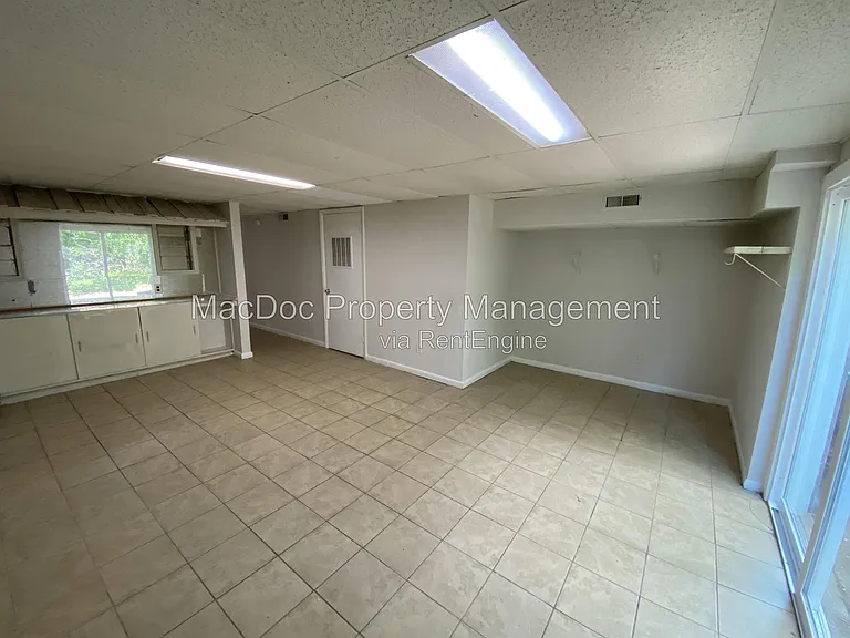 130 Janney Ct — Photo 26